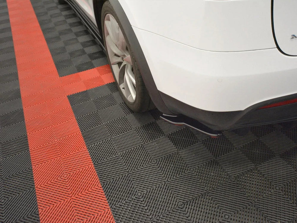 Maxton Design Rear Side Splitters V.2 Tesla Model X 2015-