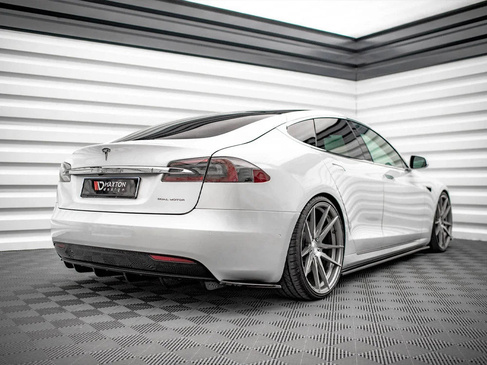 Maxton Design Rear Valance Tesla Model S Facelift 2016-
